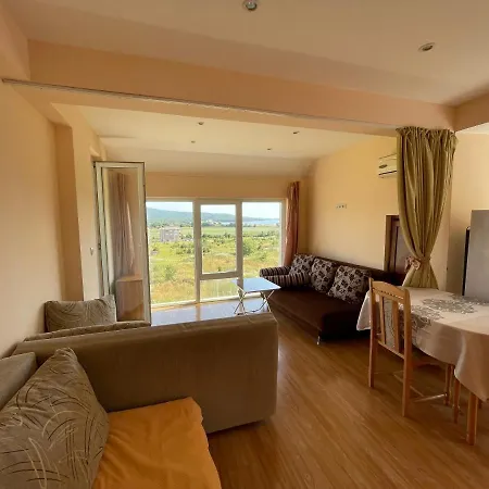 Апартаменты Laguna Sunset Appatments, Sea And Mountain View *